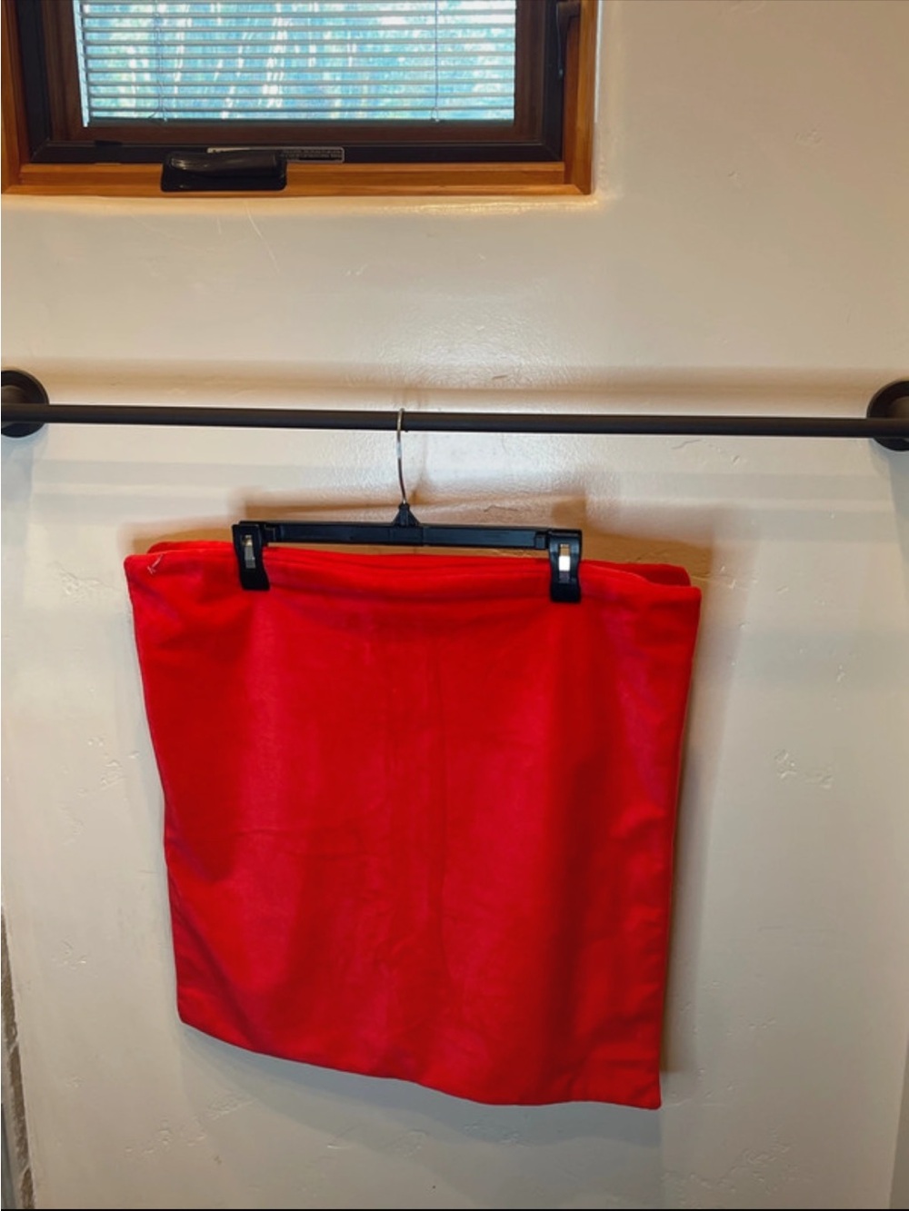 New set of 2- 20x20 pillow covers in red